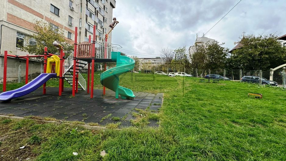 Apartament 2 camere decomandat Nicolina - CUG Rond Vechi - Poză 21