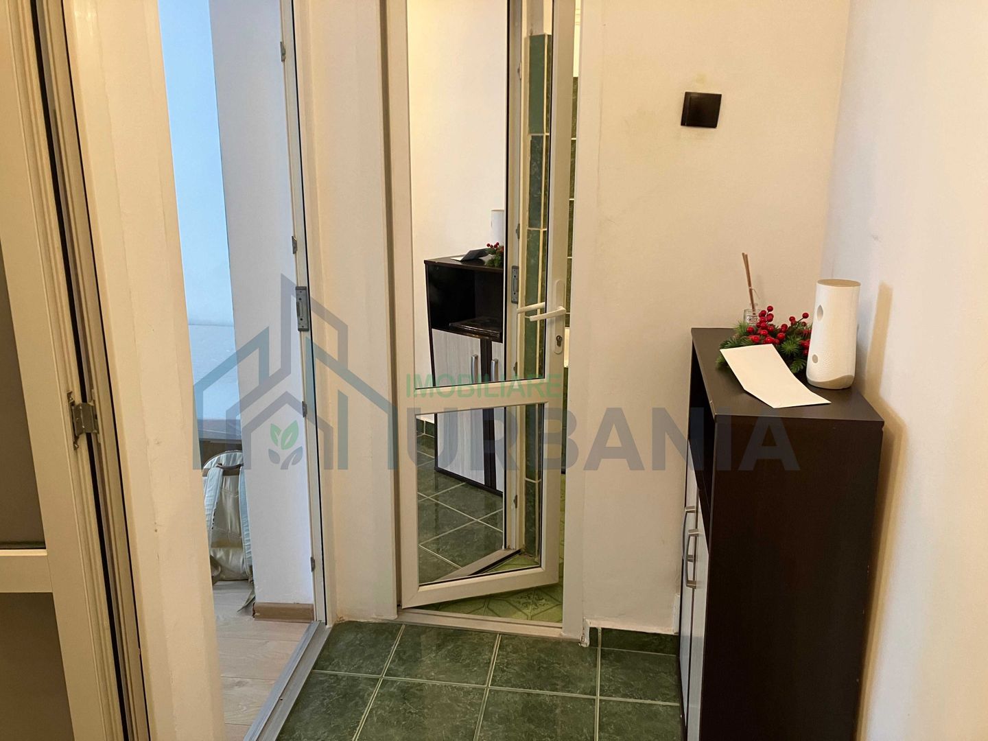 Apartament 1 cameră decomandat, etaj 2, Baza 3, vizavi de Carrefour Felicia, Iași - Poză 4