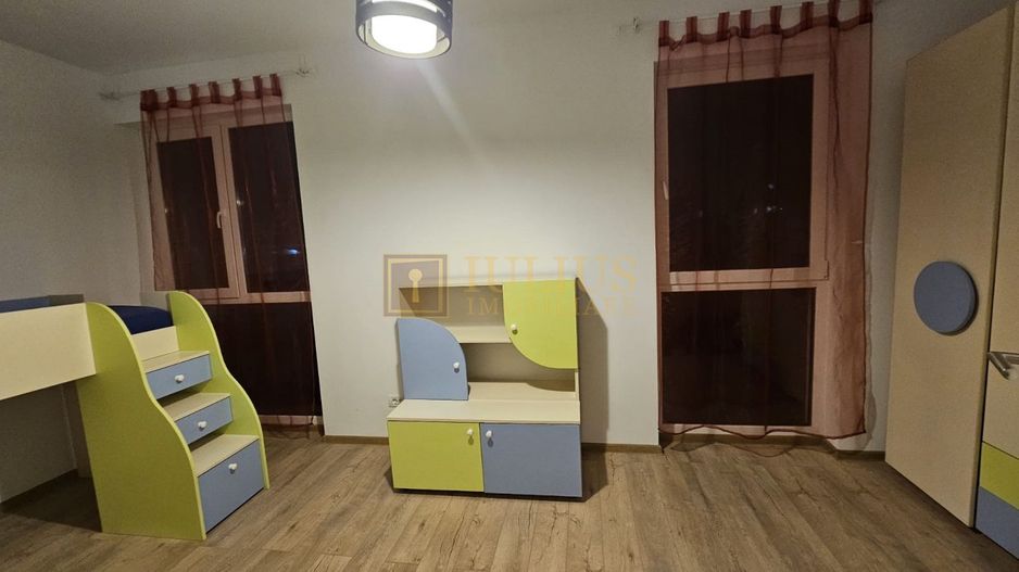 1/2 duplex spatios , spatiu verde generos, locuri de parcare-Mosnita - Poză 17