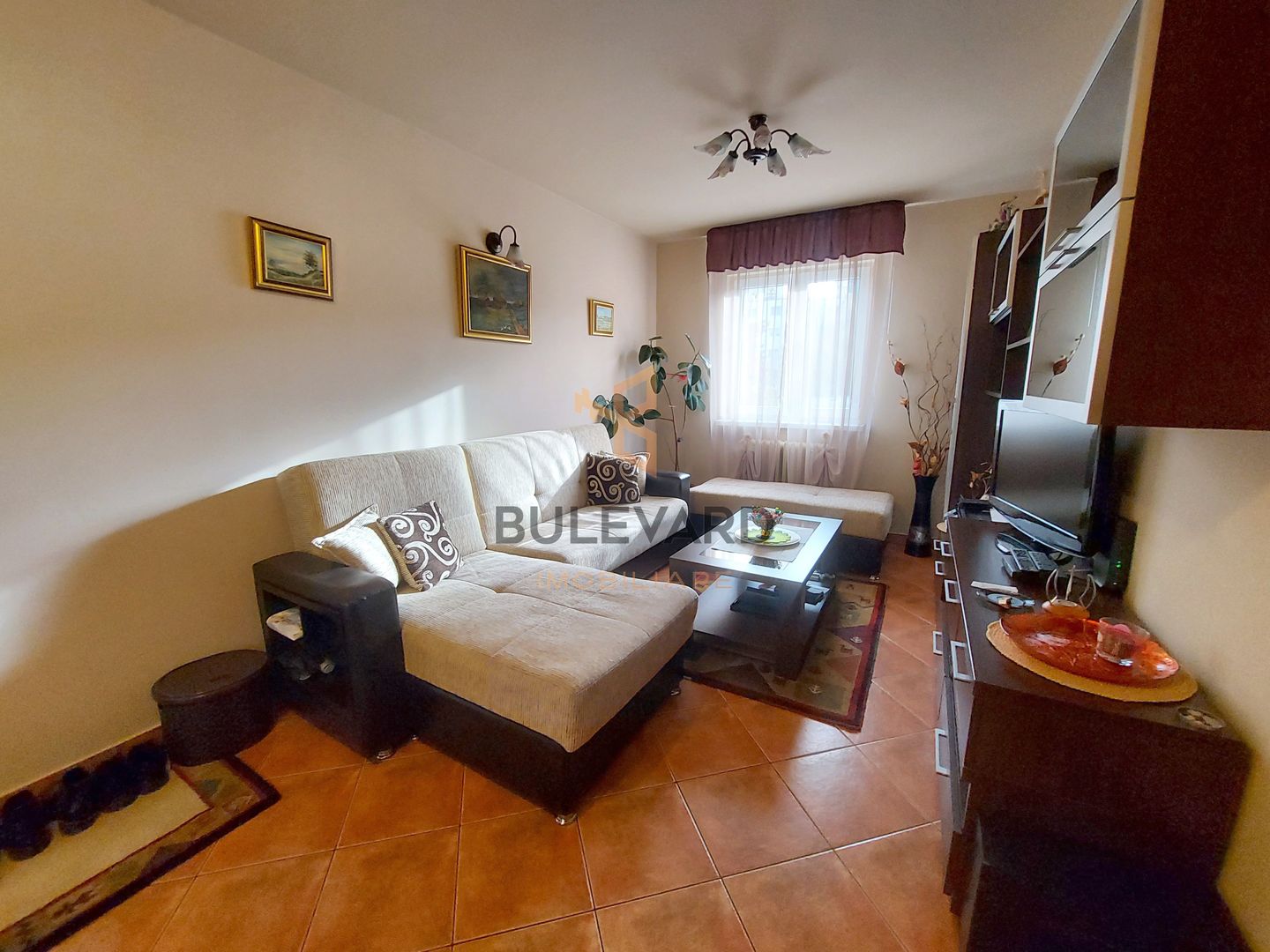 Apartament modern cu 3 camere la cheie! - Poză 1