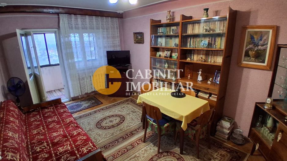 3 camere decomandat, ultracentral, etaj intermediar Iasi - Poză 2