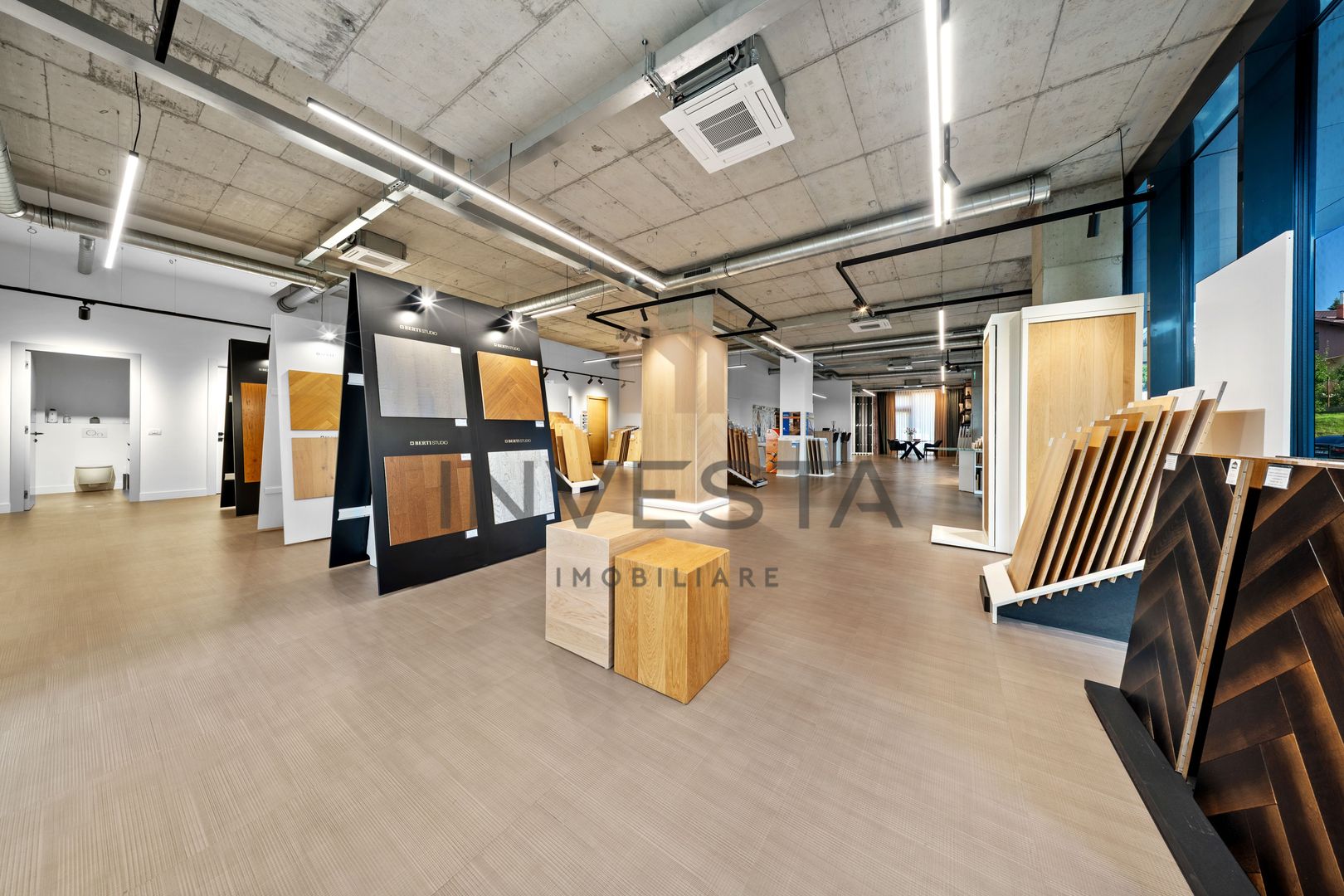 Spatiu comercial de inchiriat! 282mp in zona Grand Hotel Italia - Poză 1