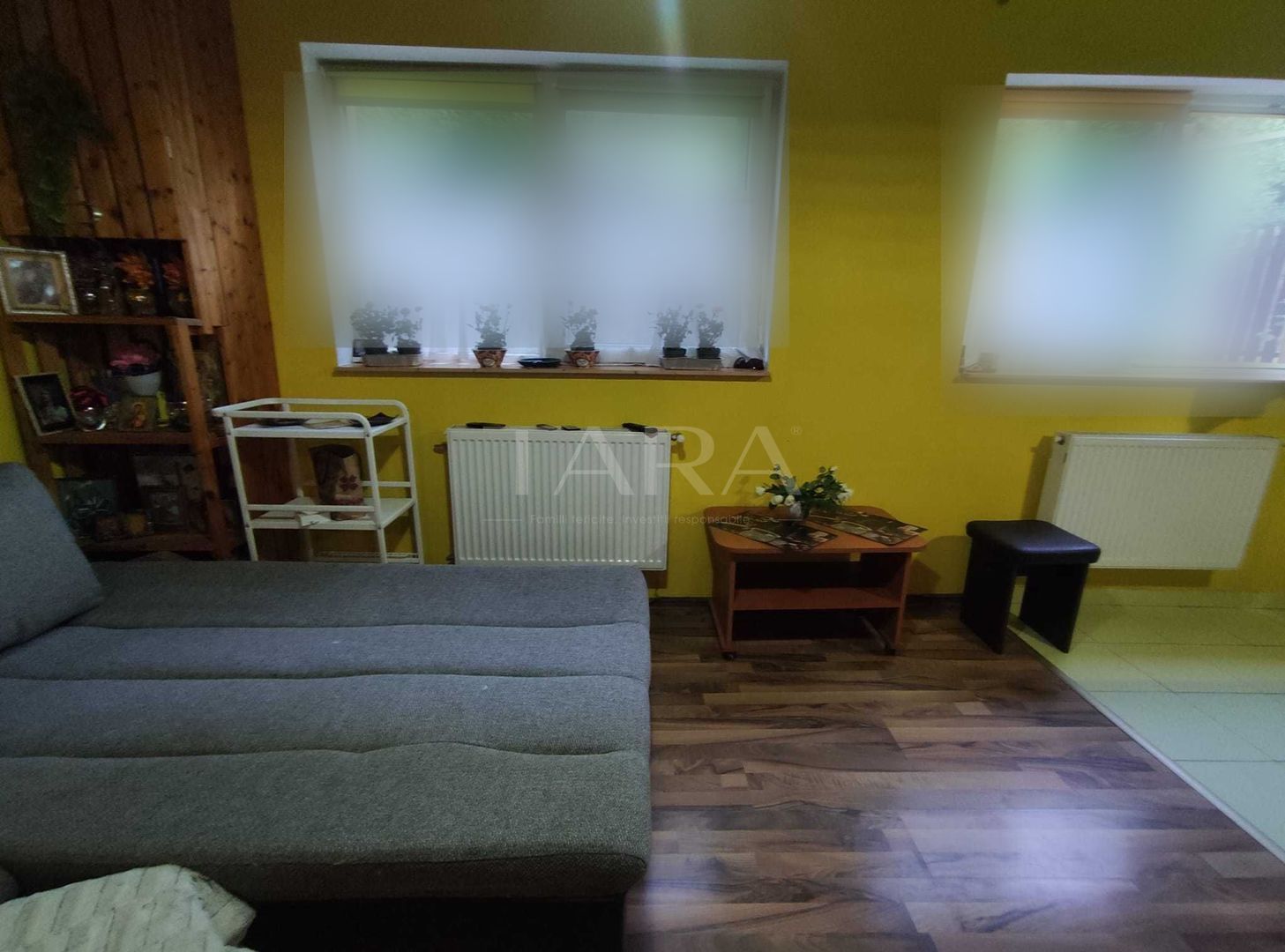 Apartament cu 3 camere și 2 parcări, curte comună, lângă pădure. - Poză 2