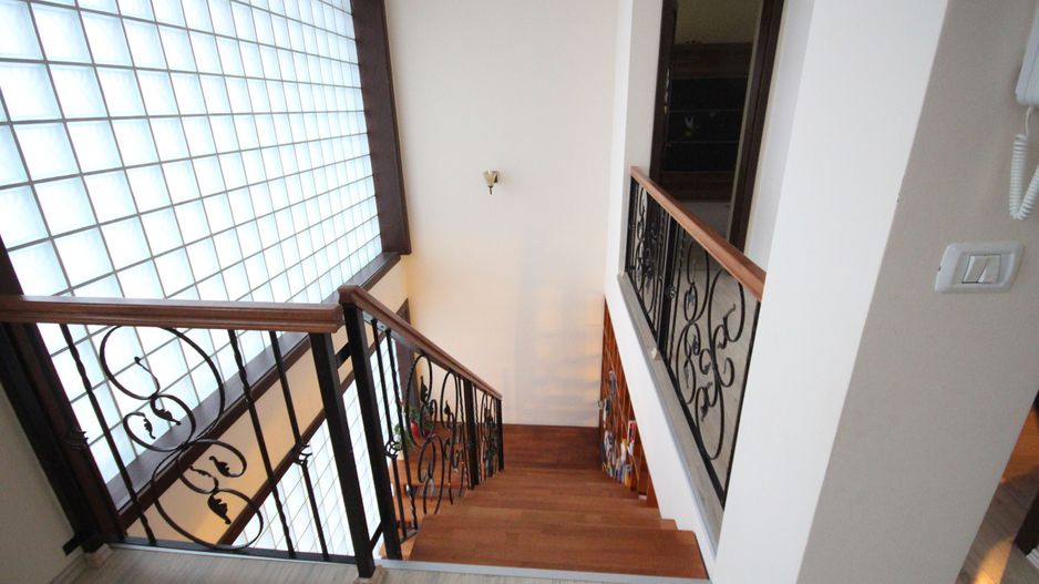 Calduroasa si primitoare - Poză 29