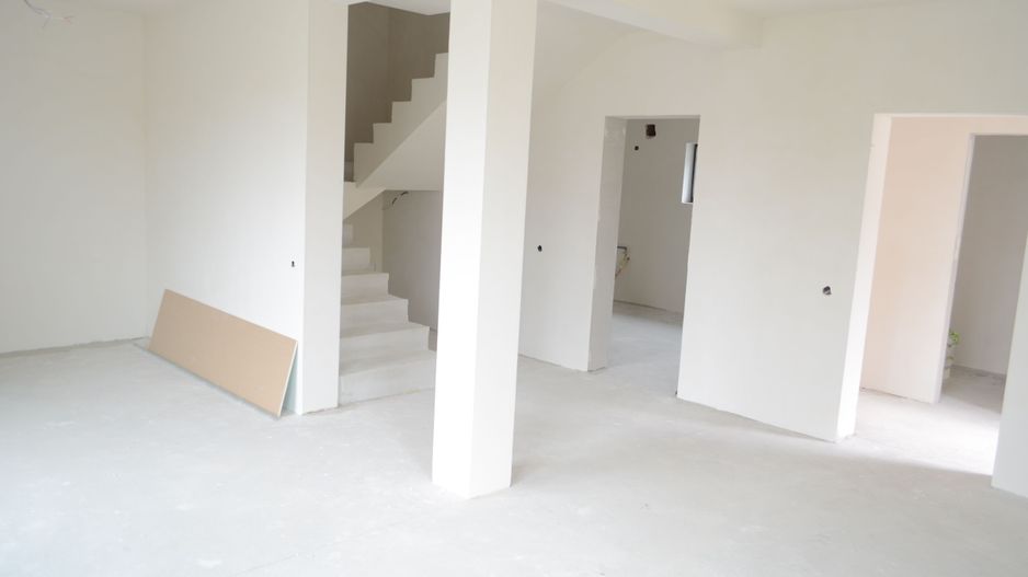 Casa cuplata (duplex) cu vedere panoramica in Dezmir - Poză 8