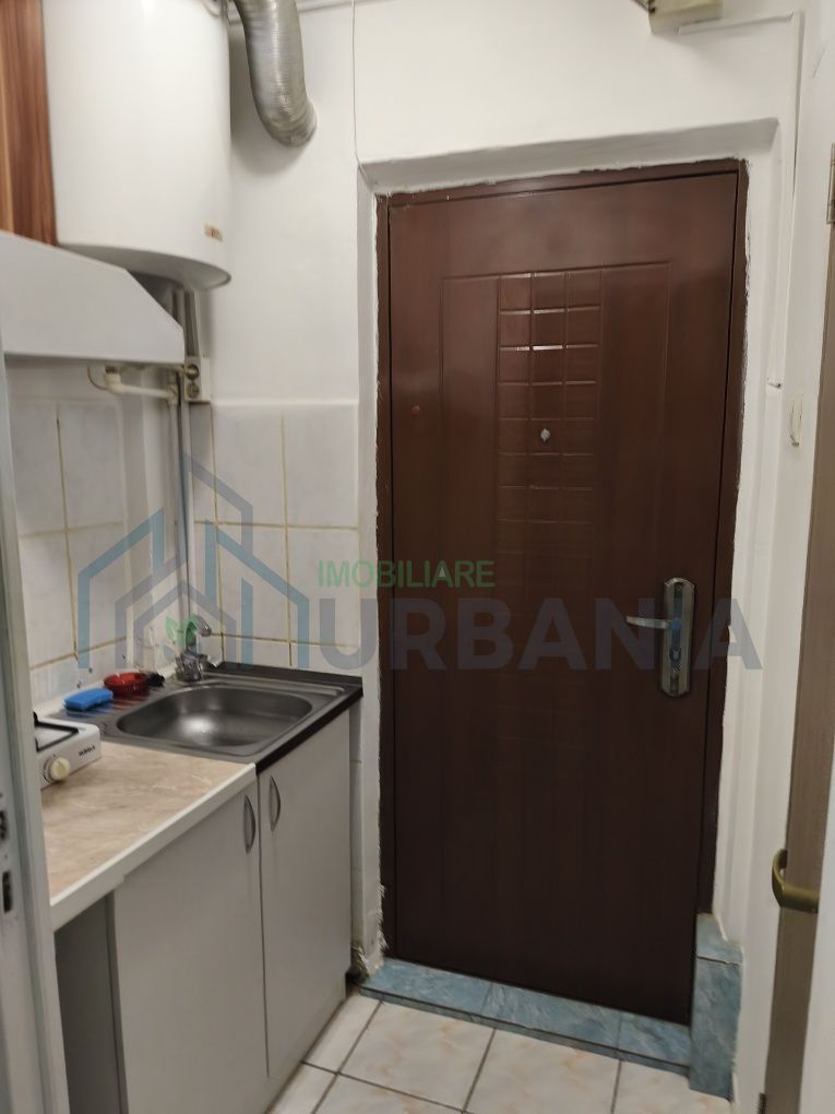 # Închiriez garsonieră,baie proprie,apă caldă,Bularga, Jumbo - Poză 2