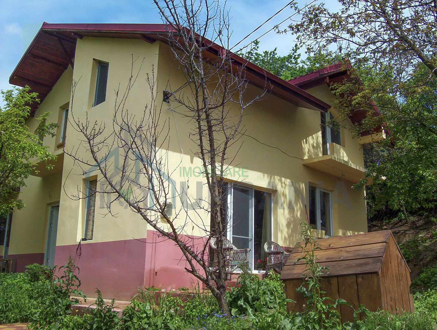 Vila de închiriat în Copou, gard în gard cu Grădina Botanică - Poză 1