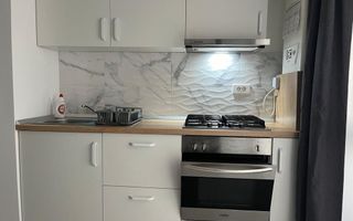 Apartament 2 camere tip studio, lux, parcare inclusă, centrală proprie, etaj 1 - Poză 3