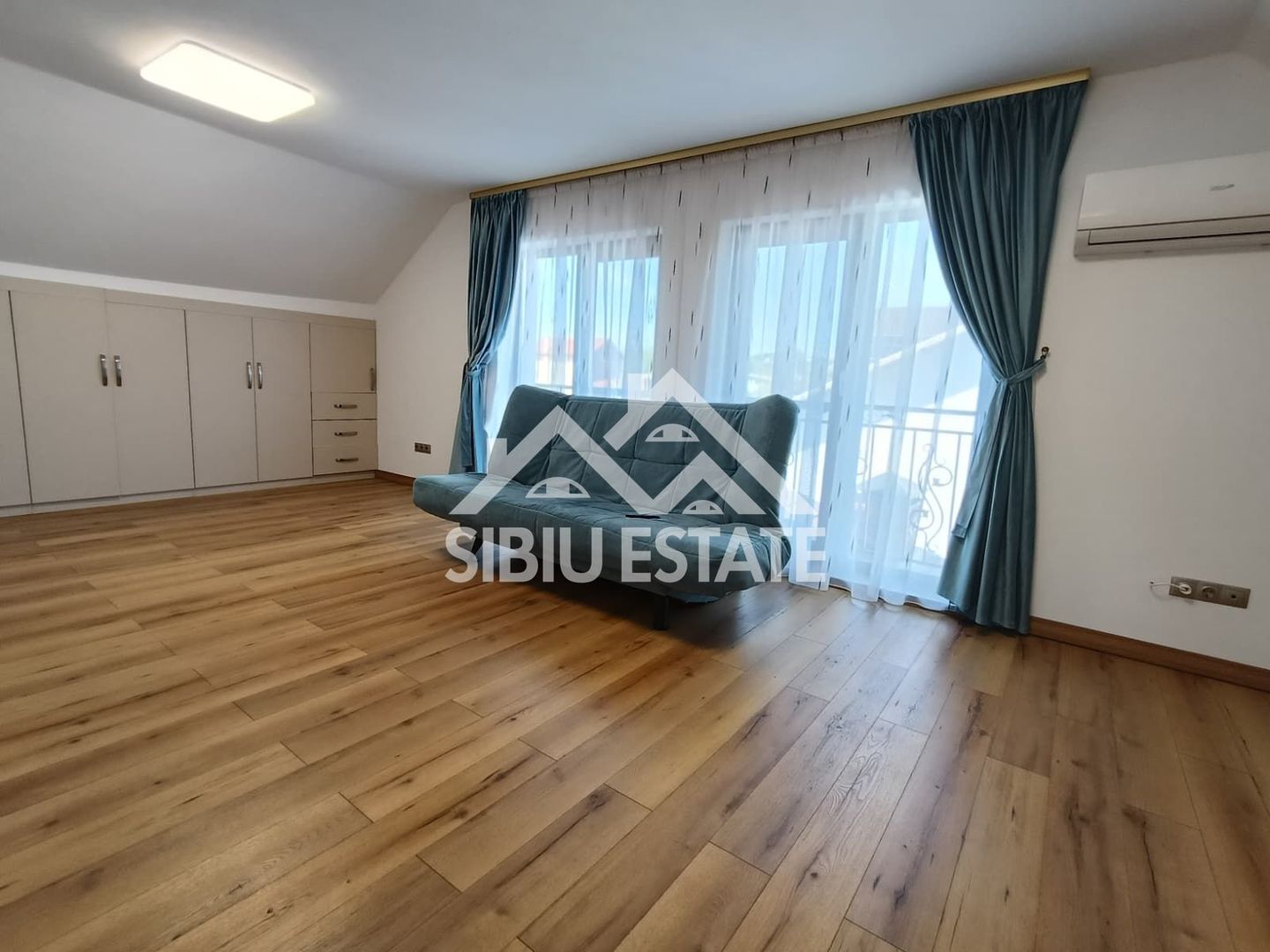 Casă deosebită Daia Nouă ,confort , natură și eficiență energetica - Poză 9