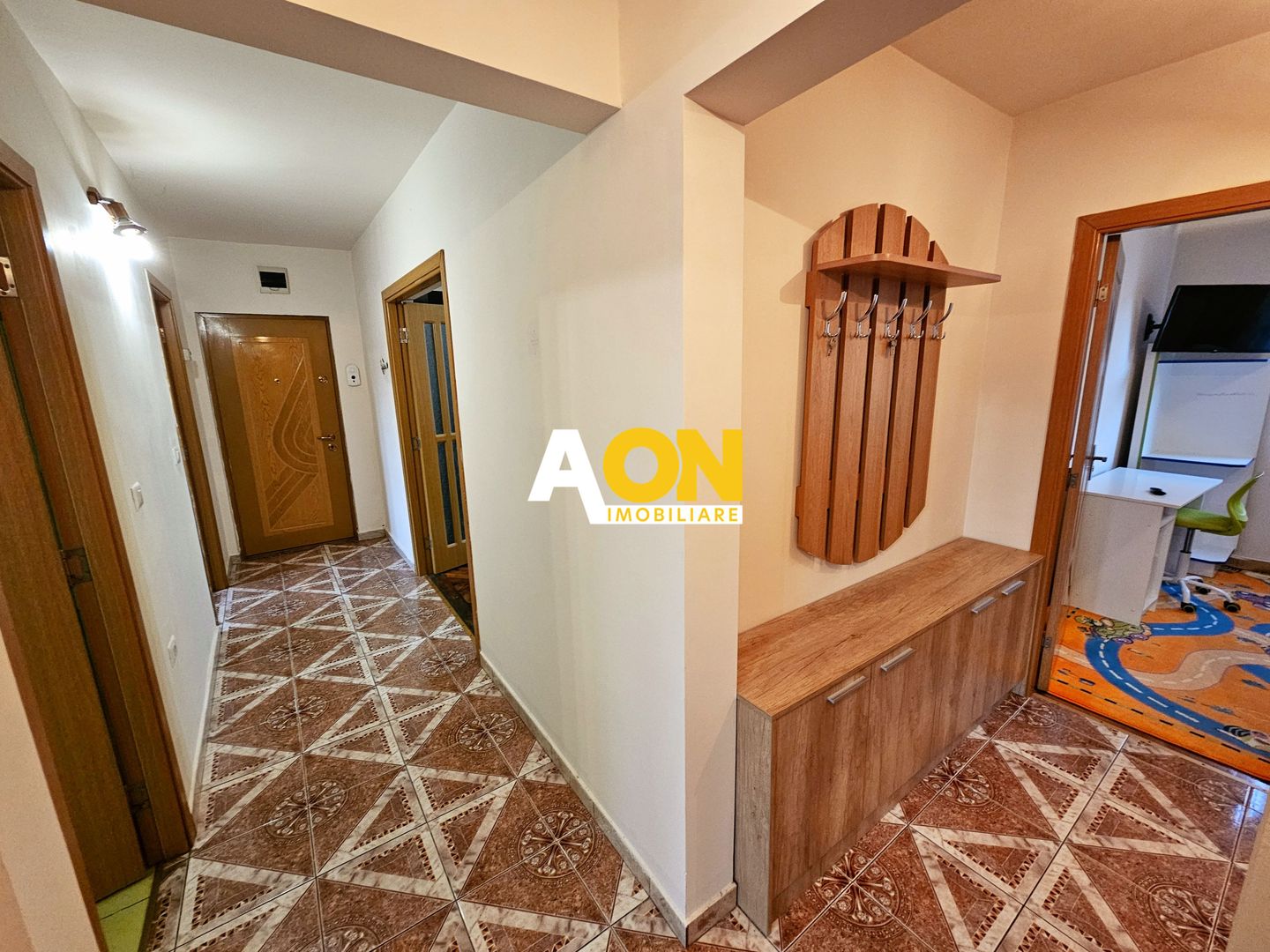 Apartament 3 camere, 2 bai, mobilat, utilat, etaj 3,  cu boxa, Cetate - Poză 6
