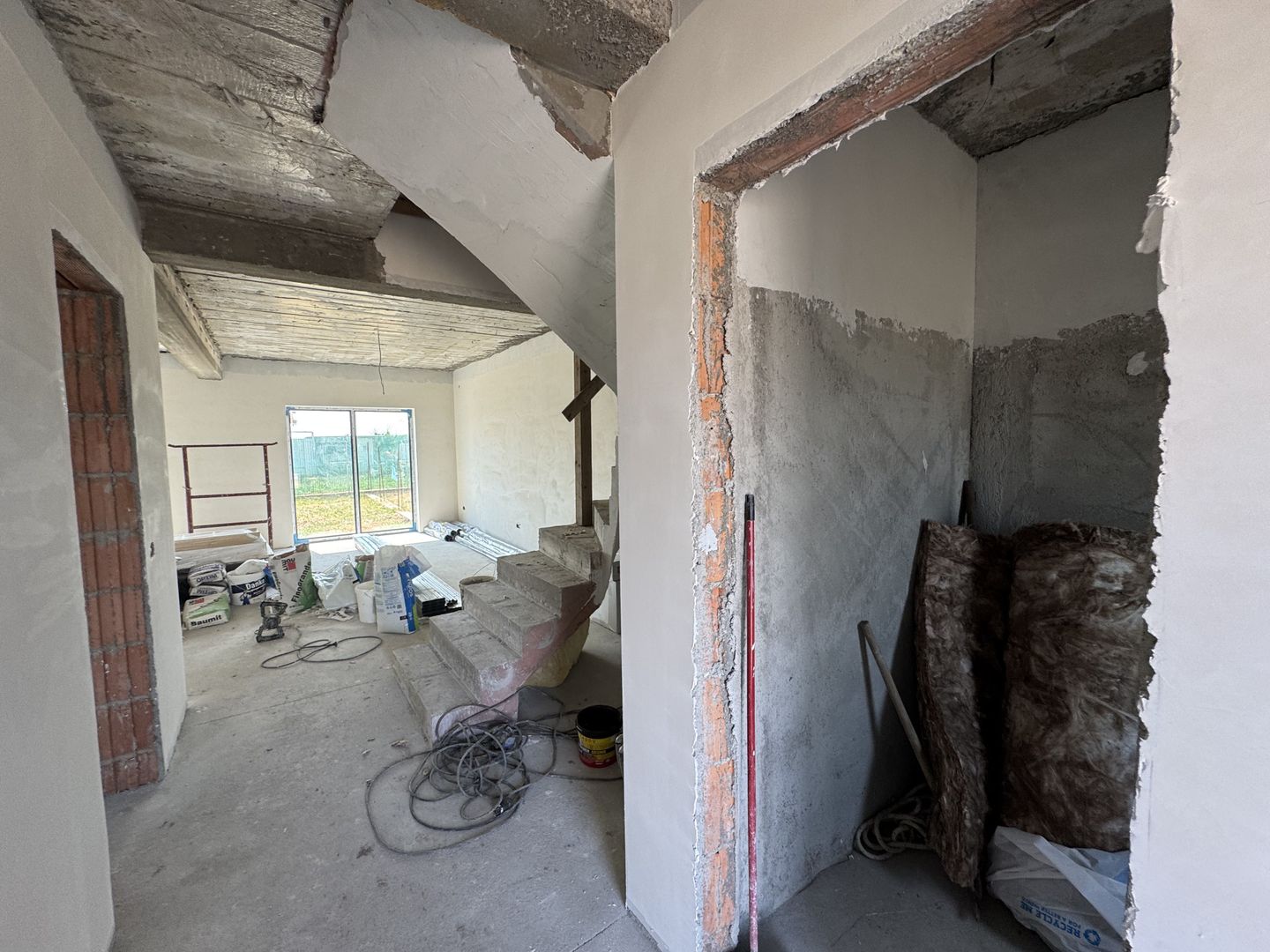 Sanmihaiul Roman Duplex P+M,4 Camere,terasa spatioasa - Poză 4