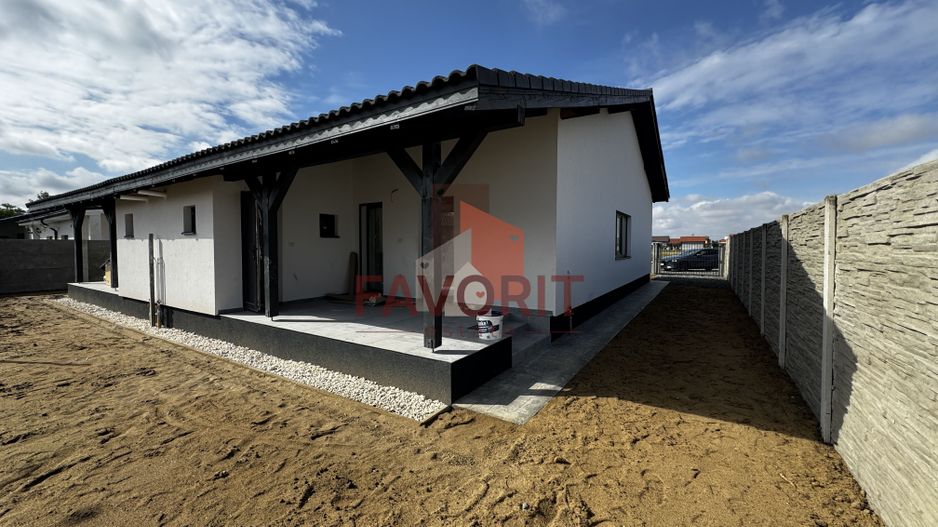 Duplex pe Parter | 2 bai | Teren generos | Toate utilitatile - Poză 4
