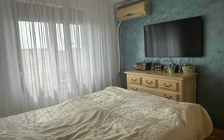 De vanzare Apartament 3 camere Crangasi - Poză 2