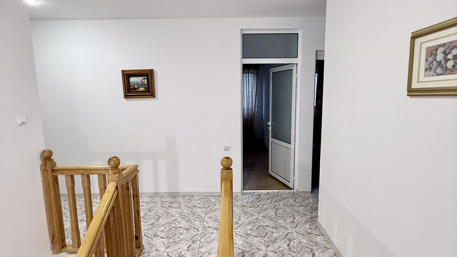 Vila în stil American - Total independentă energetic, garaj + terasă! - Poză 20