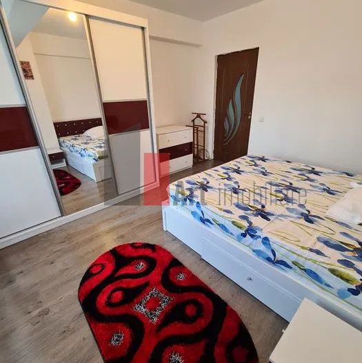 3 camere de inchiriat zona 1 Mai - Poză 1