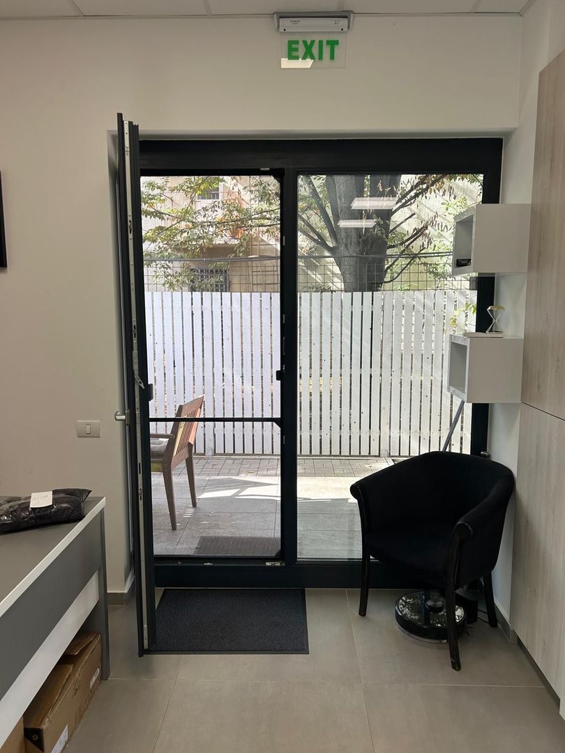 SPATIU CU MULTIPLE DESTINATII - Poză 4