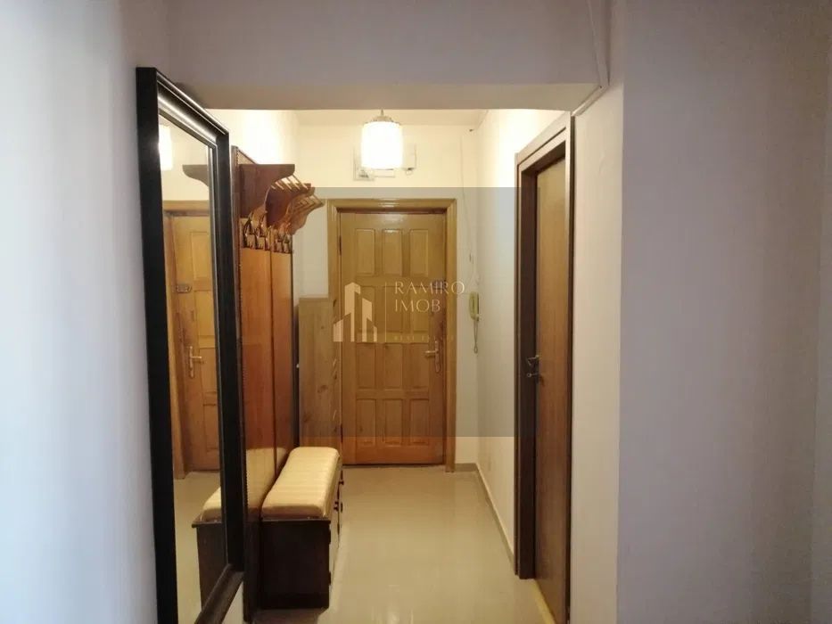 Apartament 4 camere | Calea Dorobanți | 80 mp | 2 băi | 1976 - Poză 1