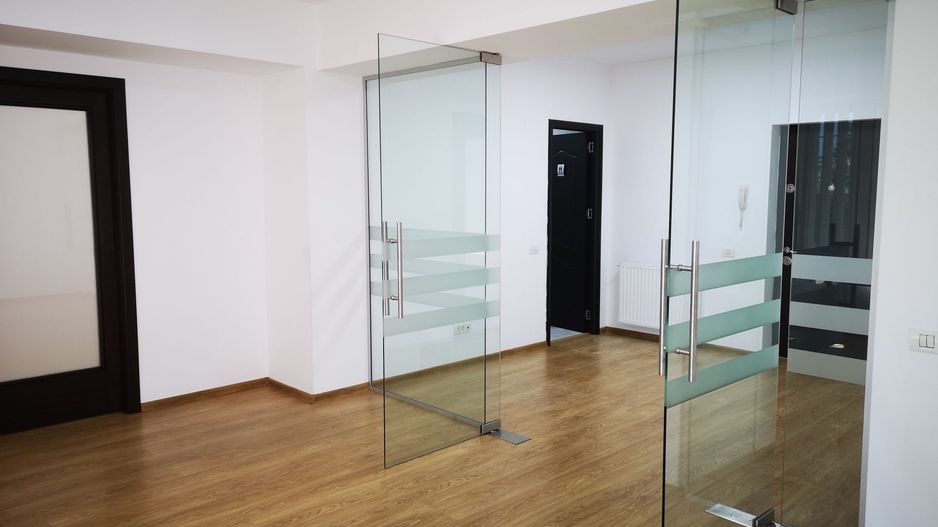 Birou Sincai - Poză 1