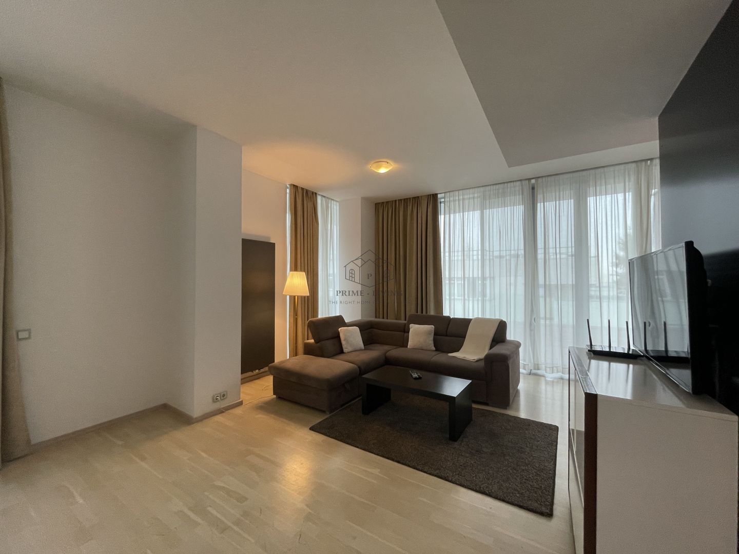 APARTAMENT SUPERB DE 3 CAMERE LA INCHIRIERE IN ZONA DOROBANTI - Poză 6