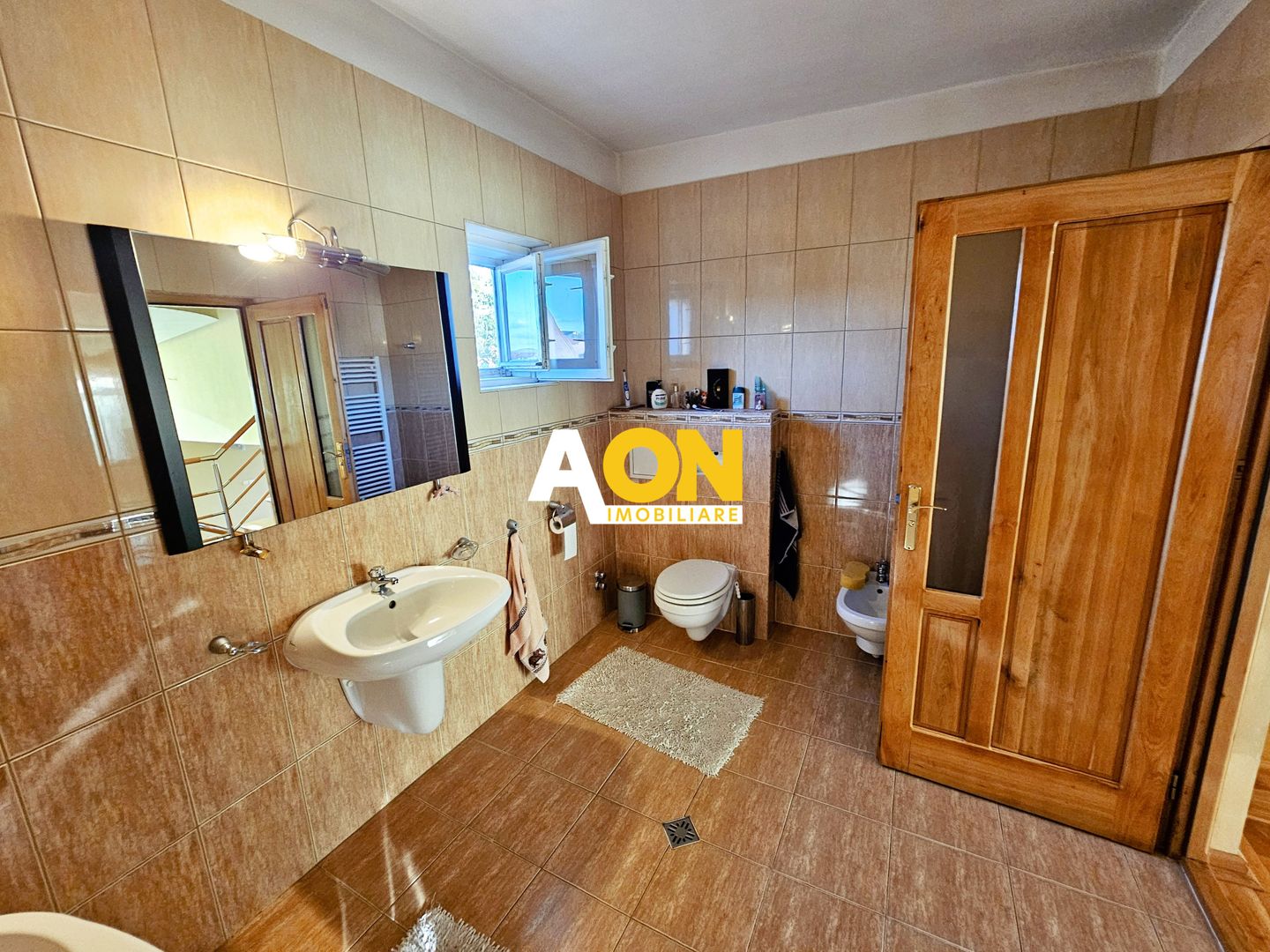 Casa 8 camere, S+P+1, teren 1377 mp, zona Schit - Poză 20