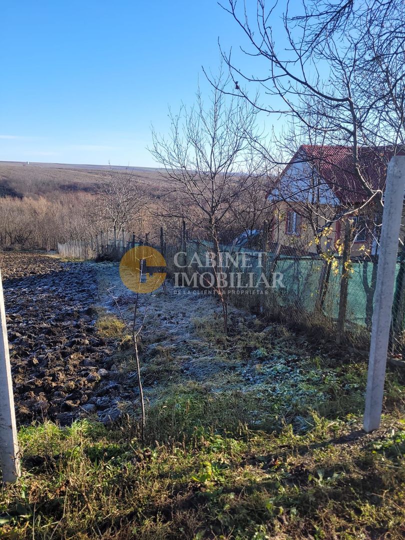 Casă Schitu Duca, 1150 mp teren, la asfalt, utilități - Poză 9