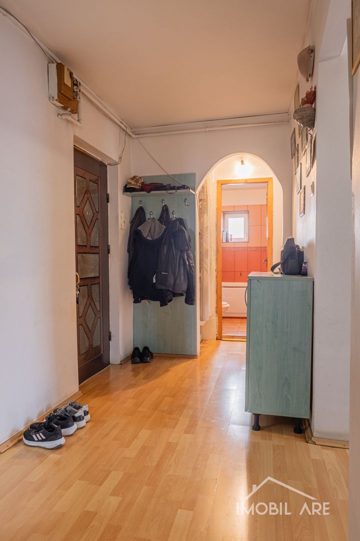 Apartament cu 3 camere de vânzare - Poză 6