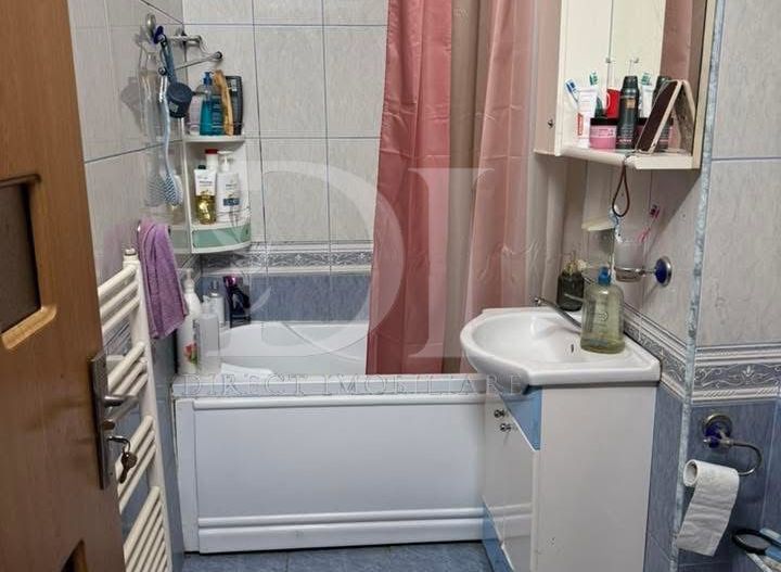 Apartament cu 3 camere -Gheorgheni - Poză 6