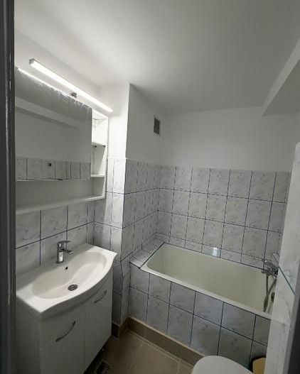 Apartament 2 camere mobilat, centrală proprie – 5 min Metrou Ștefan cel Mare - Poză 8