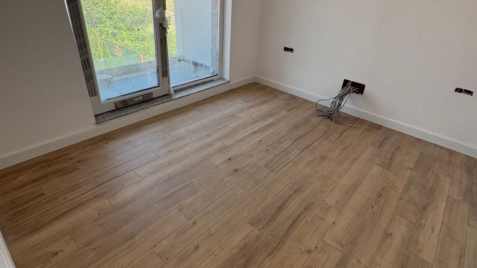 Vile Tunari, zona BUNA, Toate Utilitatile, curte 350m2 - Poză 12