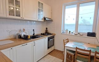 Domnesti - Tudor Vladimirescu, casa 4 camere, utilitati, parcare, STB - Poză 2