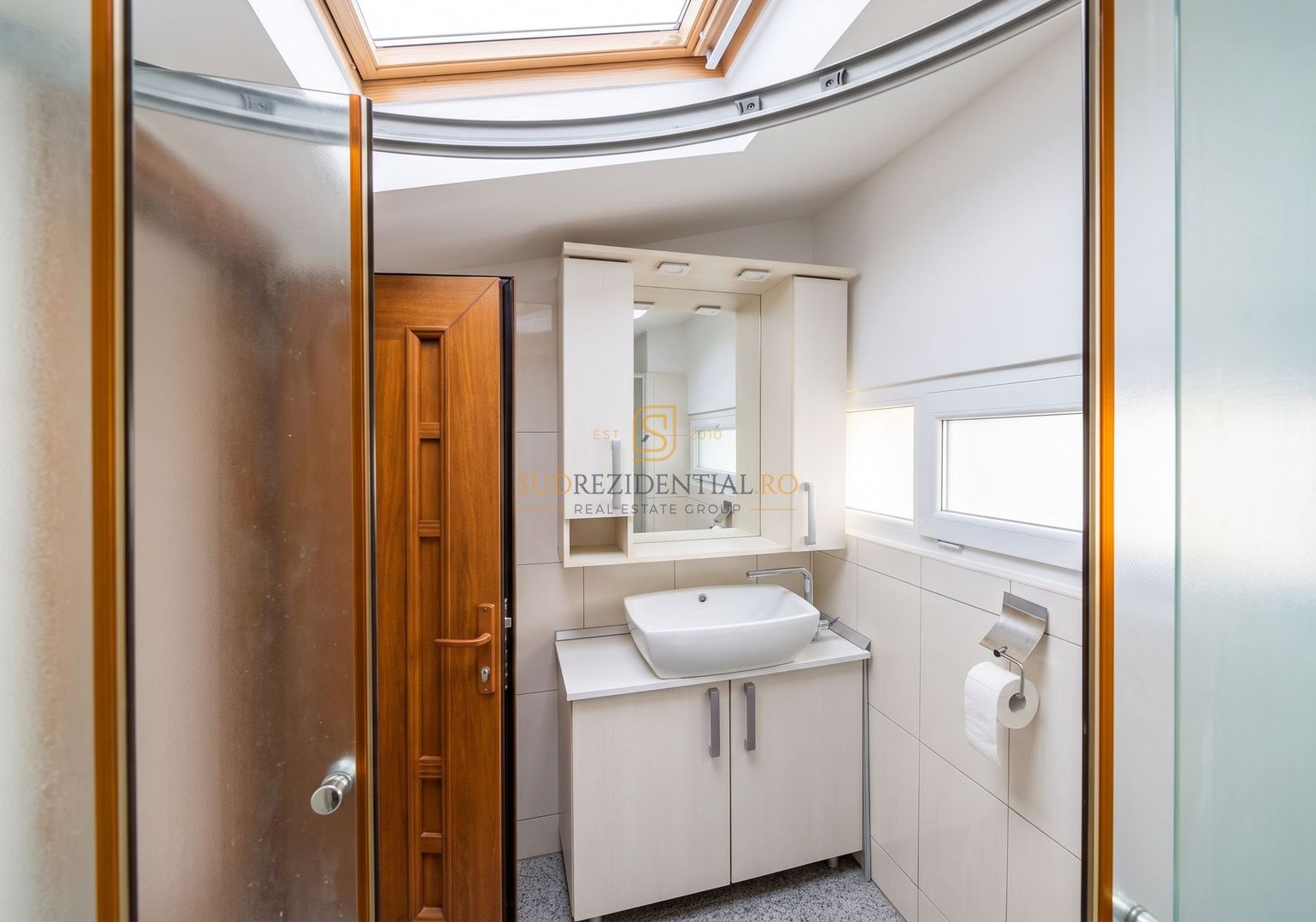 Duplex 3 camere pe 2 niveluri, 2 bai, langa Metrou Aparatorii Patriei - Poză 7