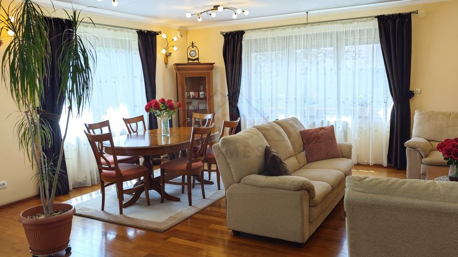 Casa spatioasa. Pretabil si pt. clinica, invatamant, camin varstnici. - Poză 21