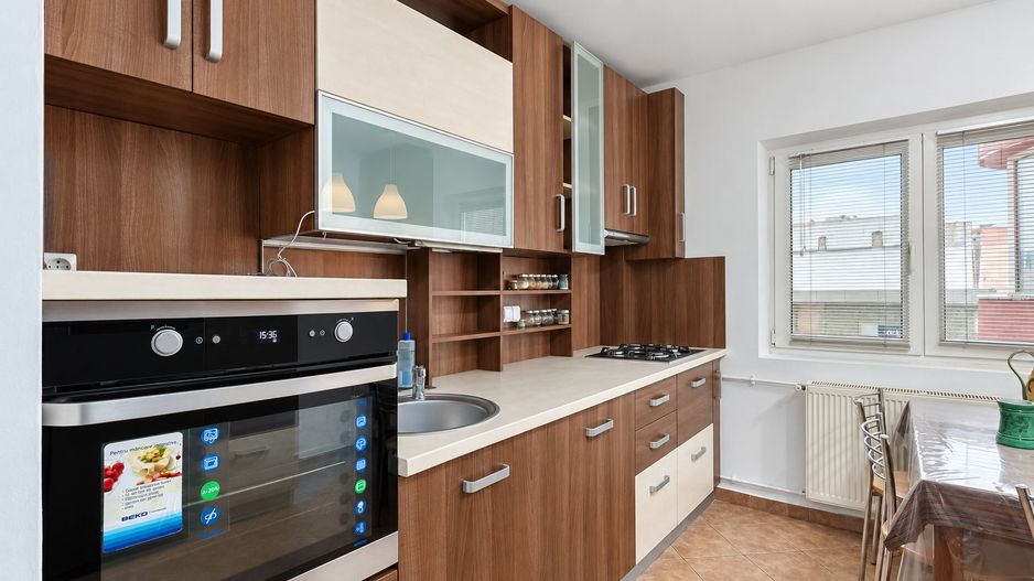 Mall Vitan - Apartament 3 Camere cu Parcare - Poză 2