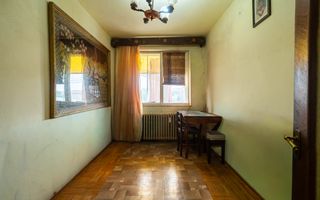Apartament 4 camere decomandat - bvd. Revolutiei - COMISION 0 - Poză 2