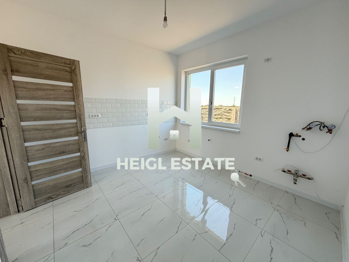Duplex finalziat cu 4 camere si bucatarie inchisa in Giroc - Poză 7