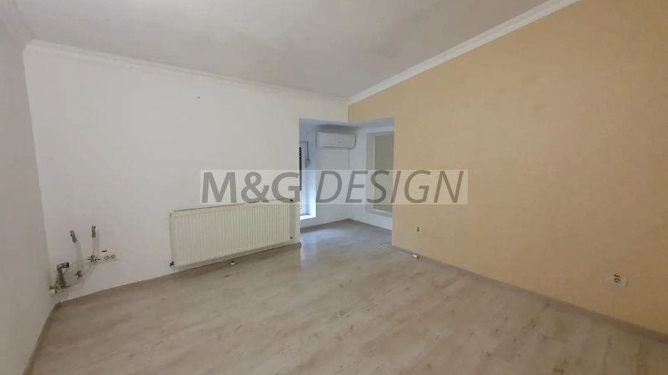 Apartament 5 camere Dumbravita la vila - Poză 2