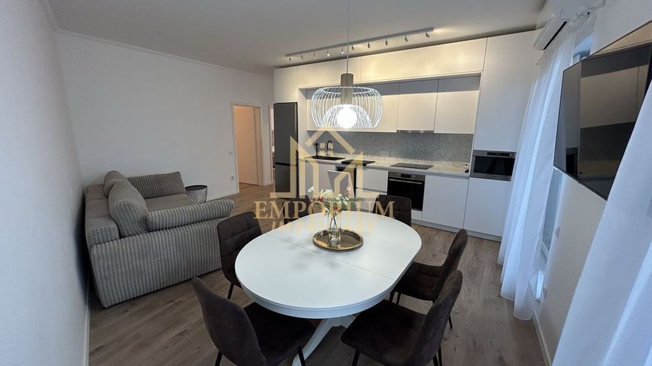 3 camere semidecomandate, Parcare, AC, Gruia, zona Garii - Poză 1