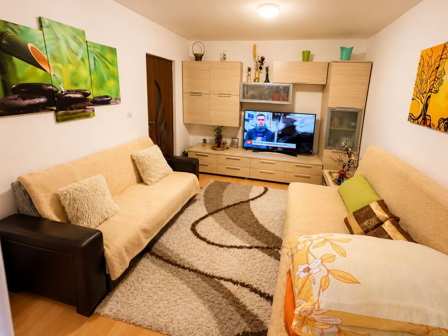 Soarelui | 1 Camera | Bloc izolat si mansardat | Bucatarie inchisa - Poză 2
