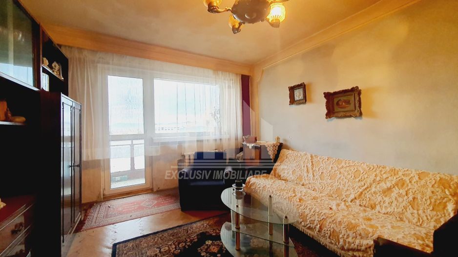 Apartament 3 camere decomandate | 64 mp | Cetate - zona Spital - Poză 2