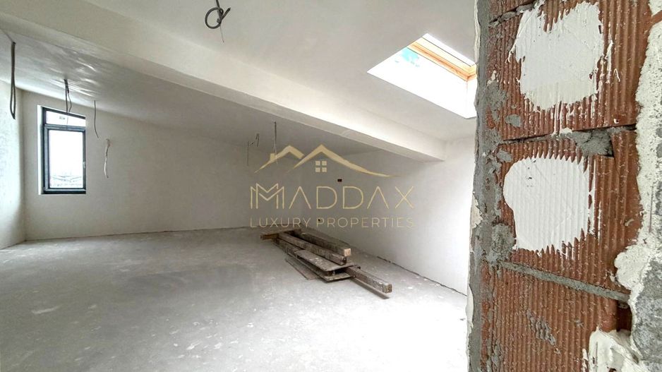 Vila cu 6 camere // 190mp // teren 300mp // Tunari - Poză 7