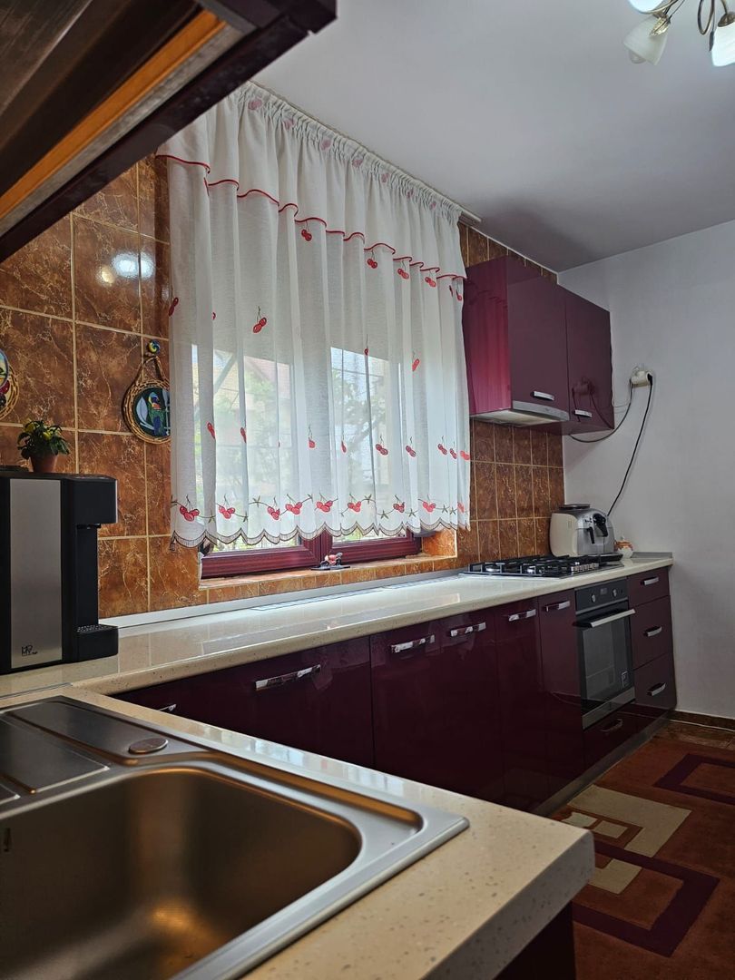 Casa- Str Tismana, zona Spitalul nr 1 - Poză 11
