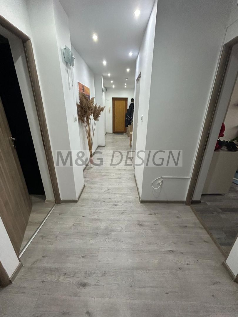 Apartament 5 camere zona U.M.T. - Poză 6