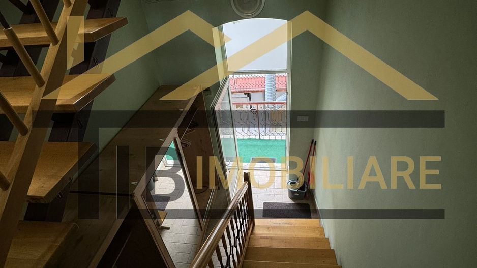 Apartament de 3 camere, 140 mp, Zona Piata Trandafirilor - Poză 3