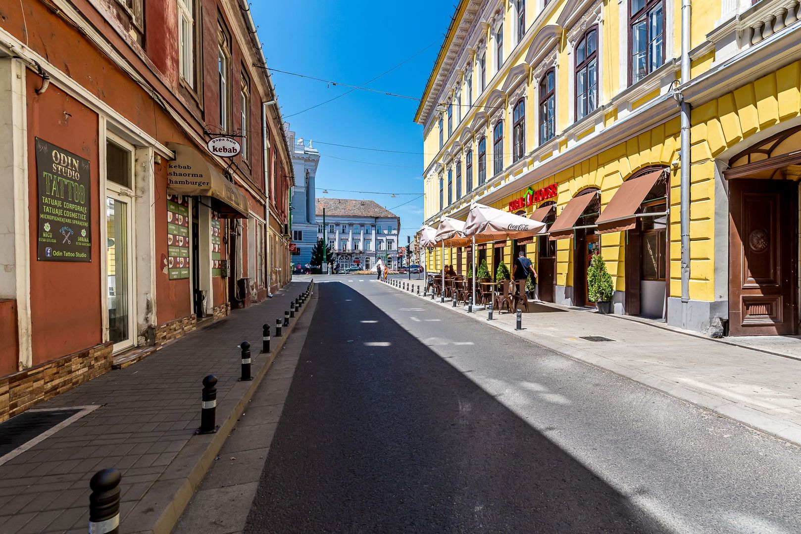 Spațiu birouri central cu 2 intrări pe Str. Unirii 1 Arad. - Poză 1