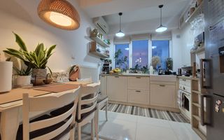 Apartament modern 3 camere 55 mp in zona Palas Mall - Poză 3