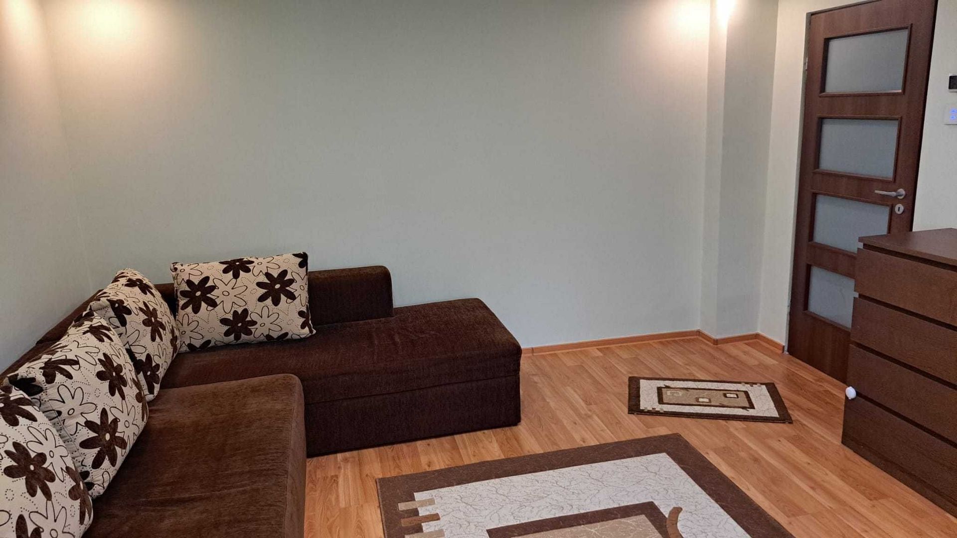 Apartament cu 2 camere confort 1,  statia metrou Pacii - Poză 1