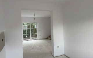 Duplex in Sanandrei | Toate utilitatile | 2 bai | Poarta acces auto | - Poză 11