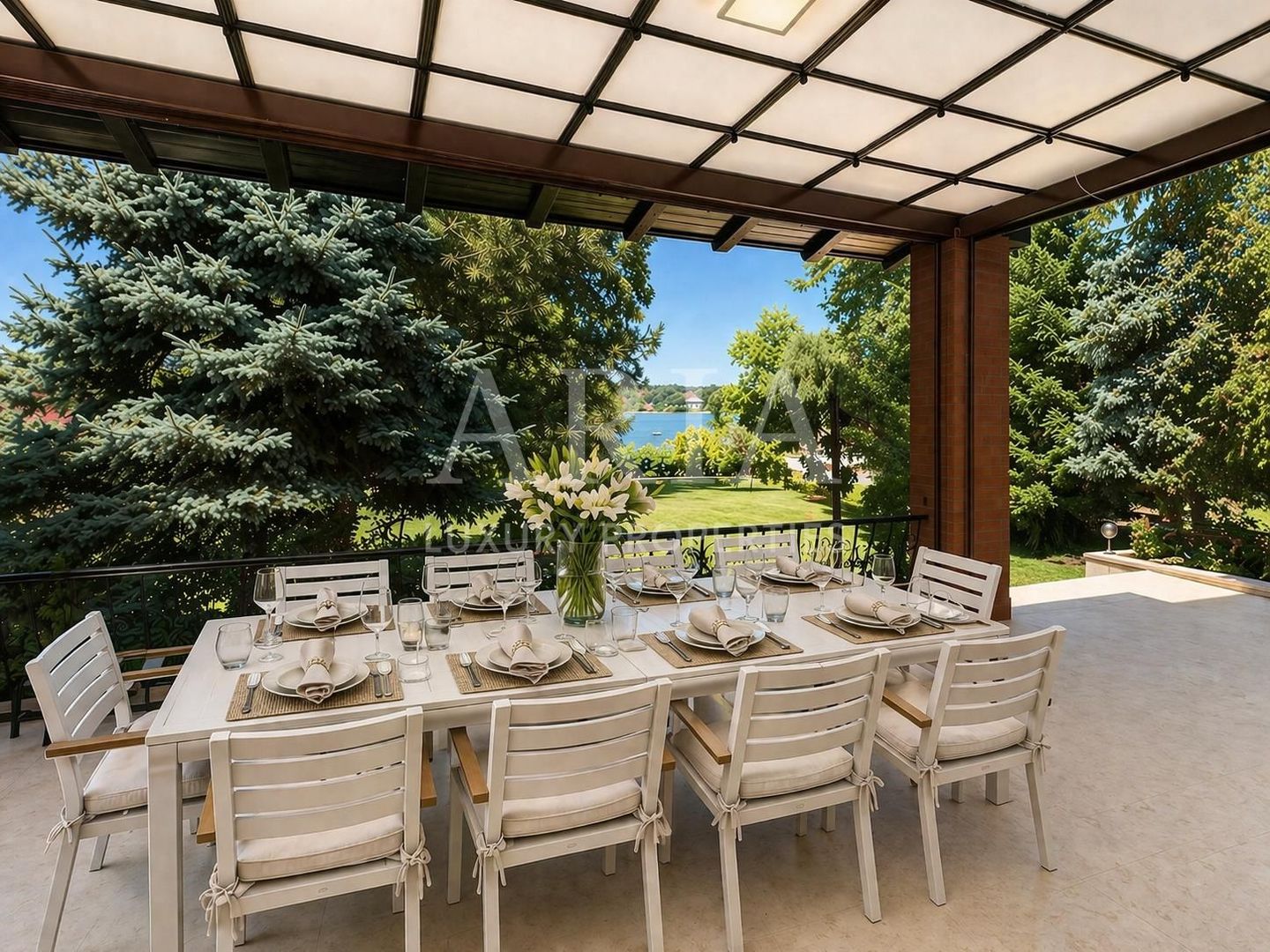 VILĂ INDIVIDUALA LAKEFRONT SNAGOV | POOL - Poză 3