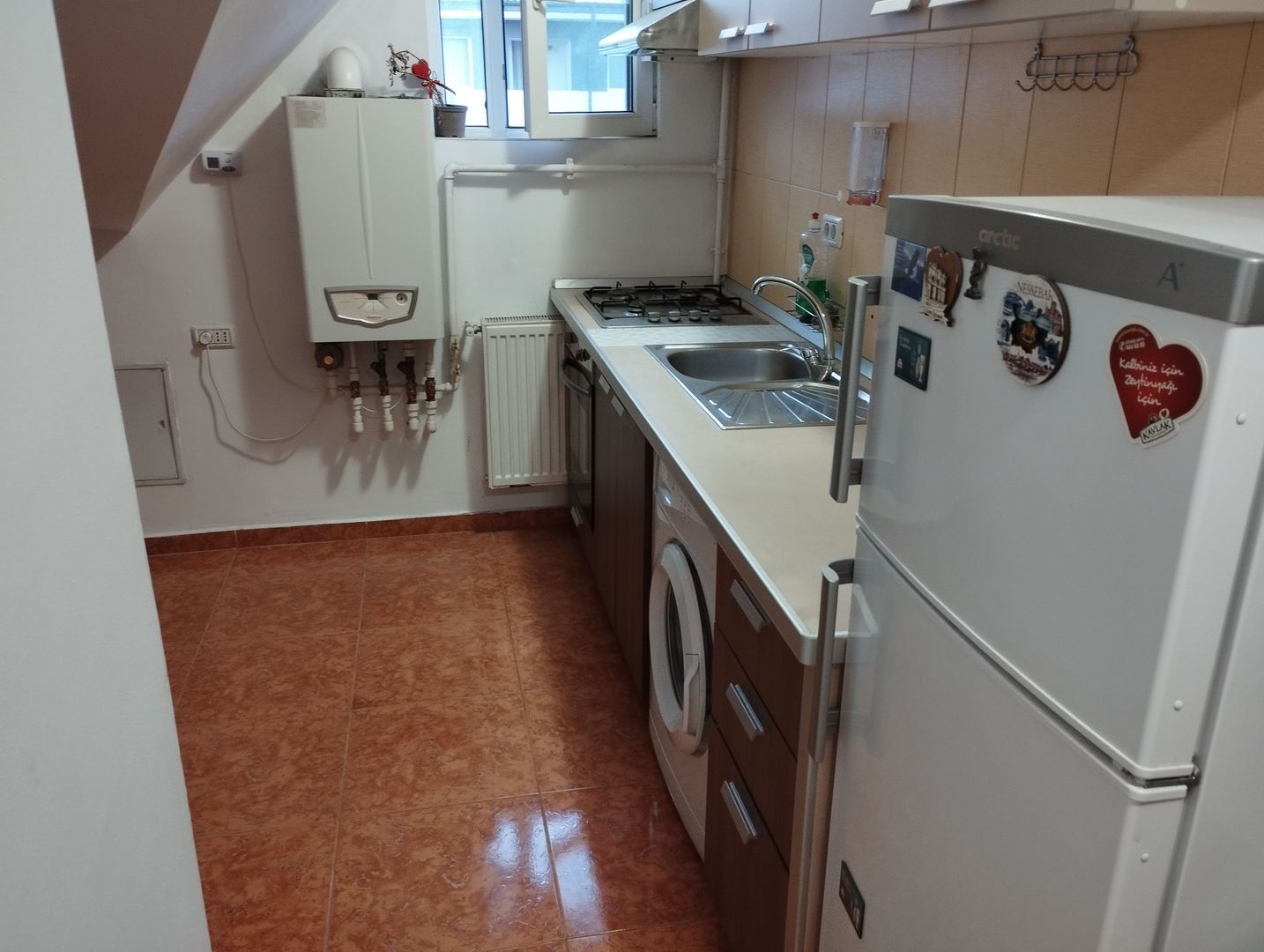 Garsoniera Mansarda Rezervelor Parcare - Poză 4