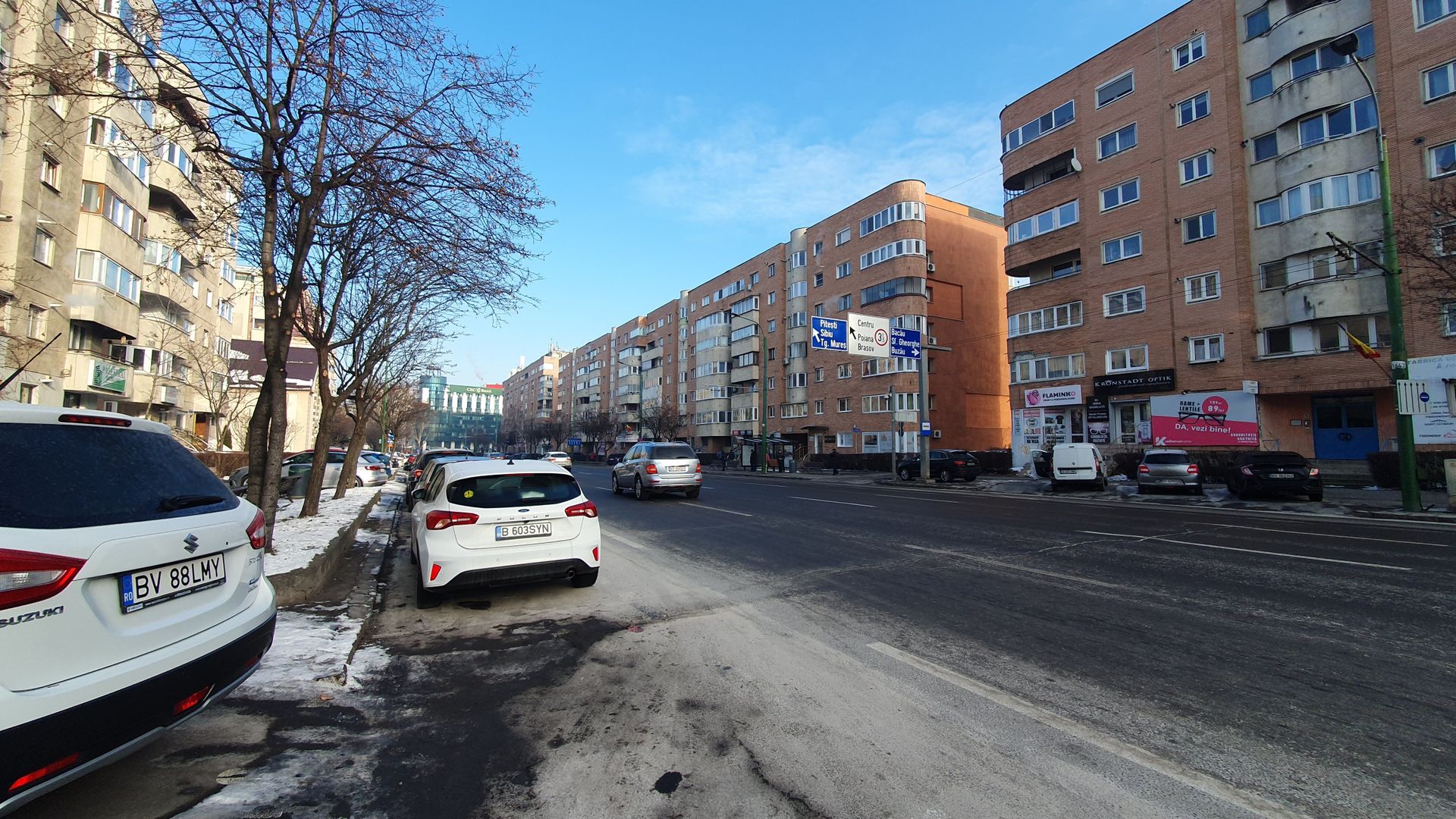 Central-Toamnei, 2 camere, 2 băi, etaj 1, mobilat. - Poză 16